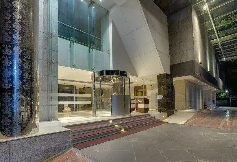 Fotos del hotel Ramee Grand  And Spa, Pune:  2