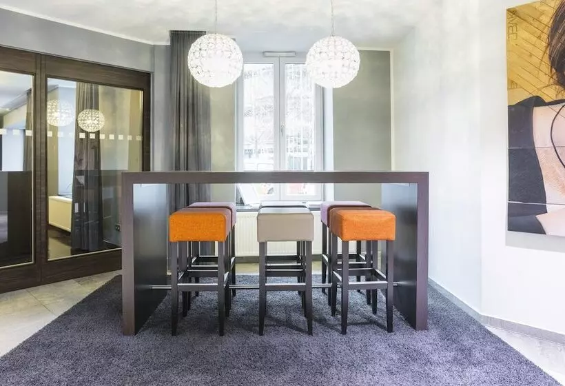 Fotos del hotel Select  Berlin The Wall:  3