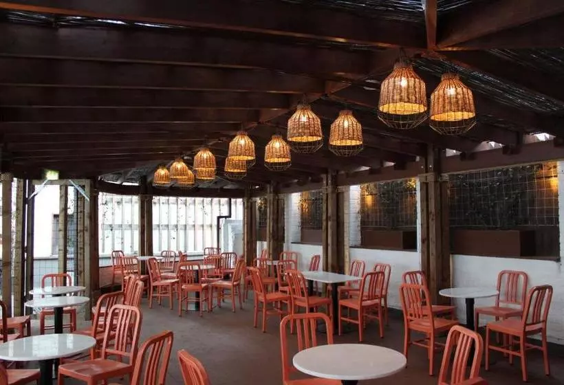 Fotos del hotel The Stay Club Willesden:  2