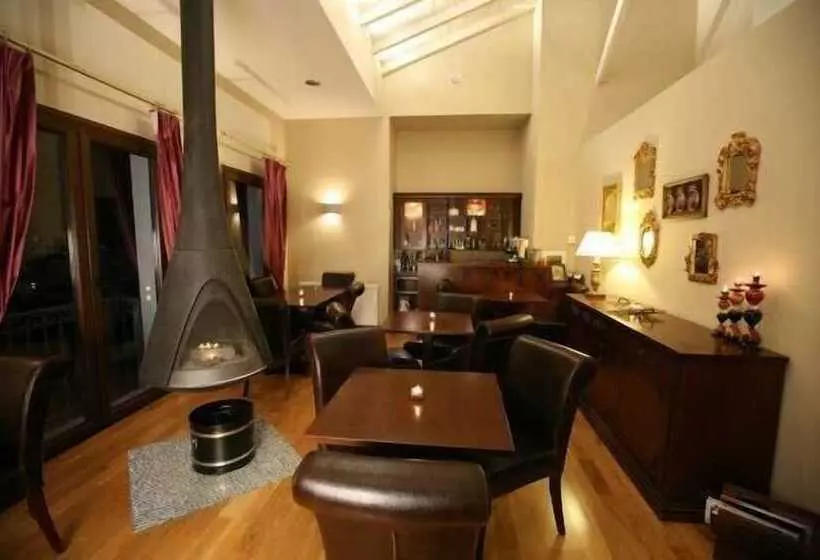 Fotos del hotel Epavlis Meteora Suites:  2