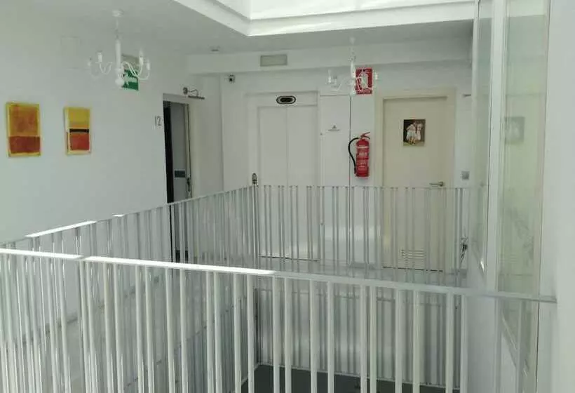 Fotos del hotel Palacio Alcázar:  3