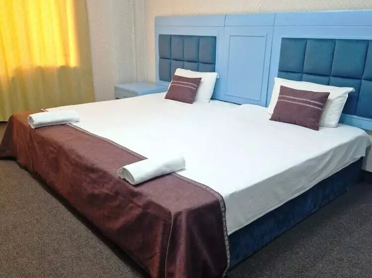 Fotos del hotel Safran:  16