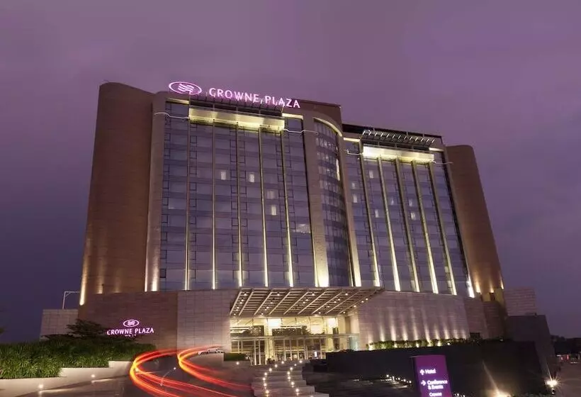 Crowne Plaza Kochi, An Ihg