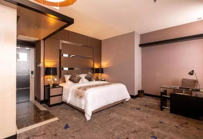 Fotos del hotel New World Suites:  17