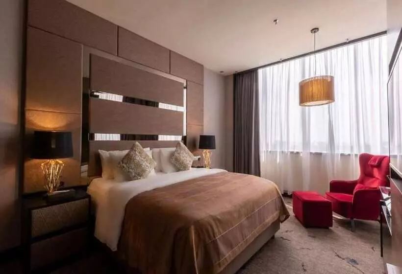 Fotos del hotel New World Suites:  6