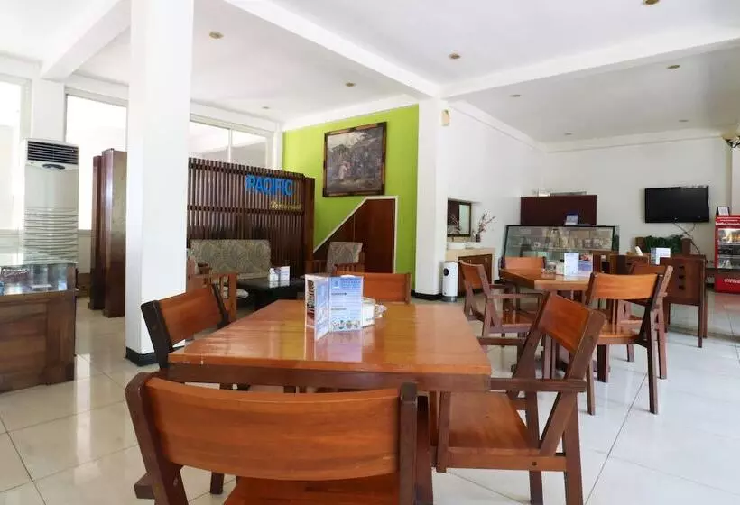 Fotos del hotel Pacific  Surabaya:  4