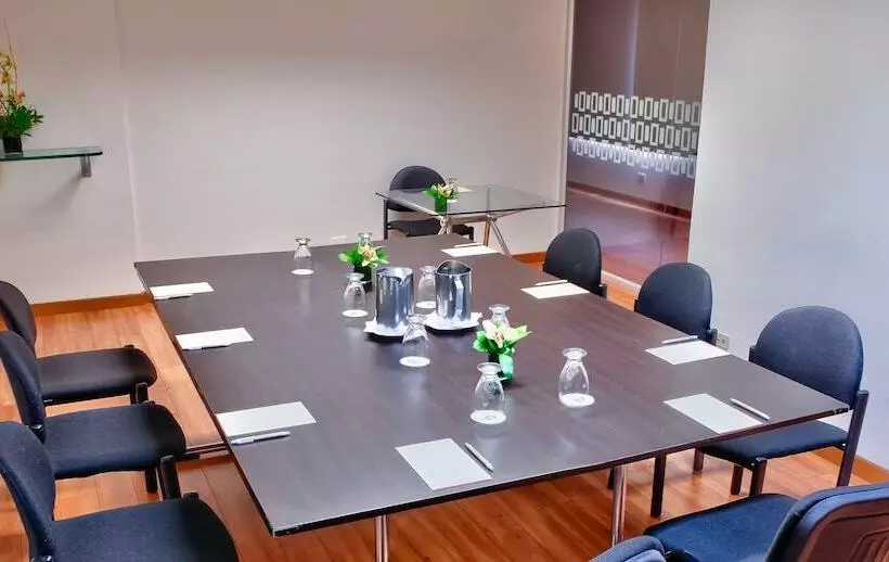 Fotos del hotel Rosales Plaza:  15