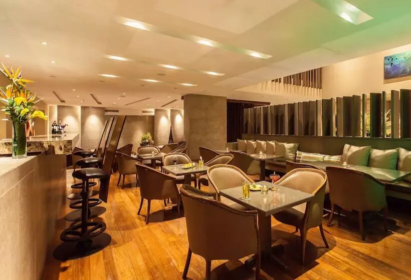 Fotos del hotel Rosales Plaza:  17