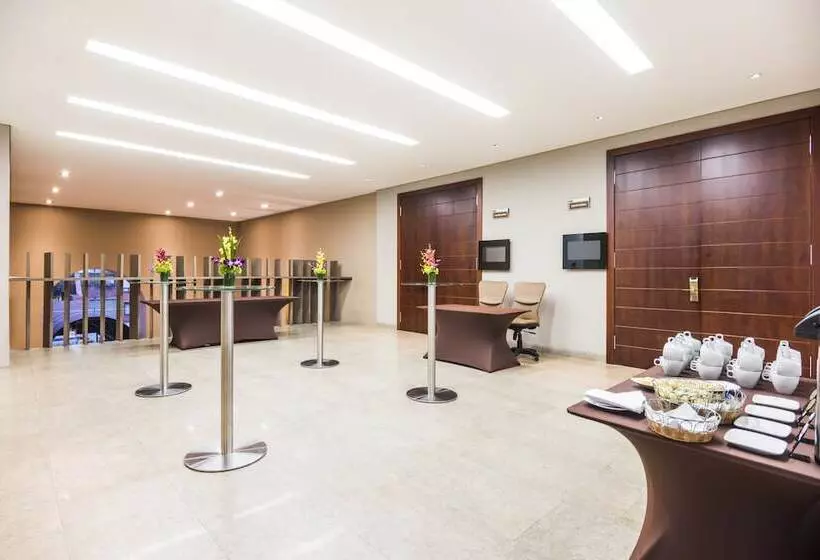 Fotos del hotel Rosales Plaza:  12