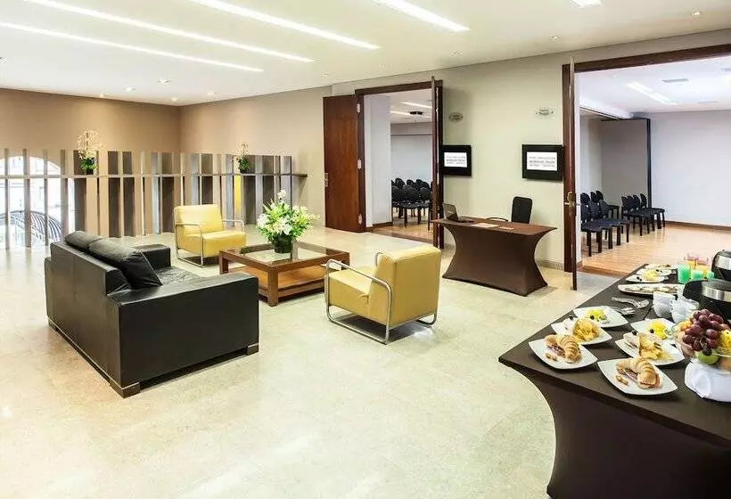 Fotos del hotel Rosales Plaza:  3