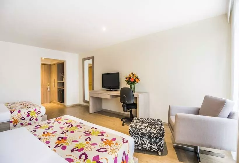 Fotos del hotel Rosales Plaza:  23