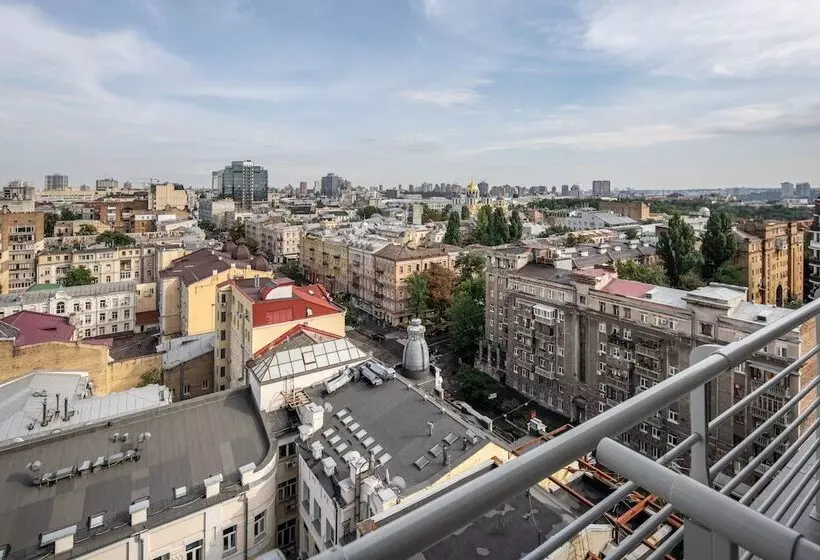 Fotos del hotel City:  8