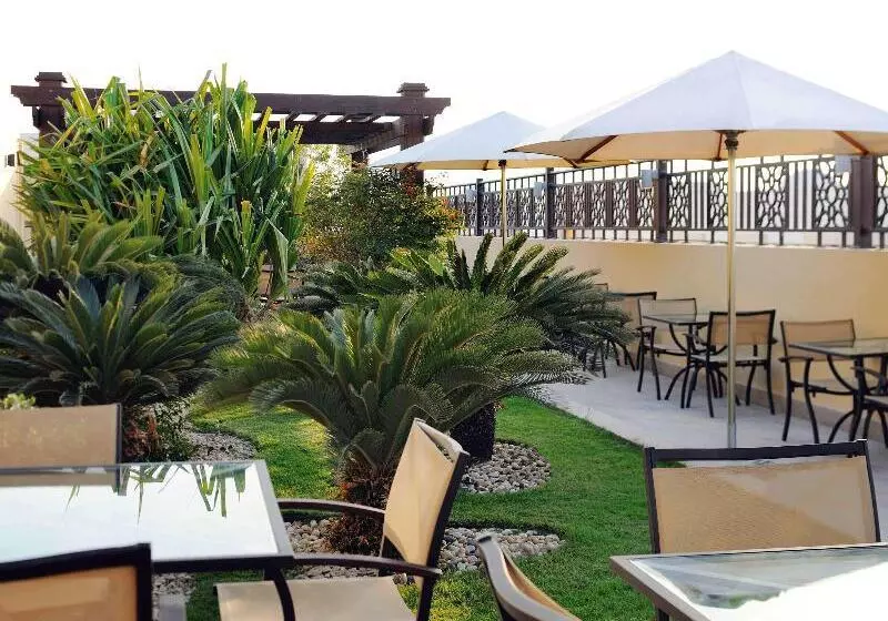 Fotos del hotel Mövenpick  Apartments Al Mamzar Dubai:  13