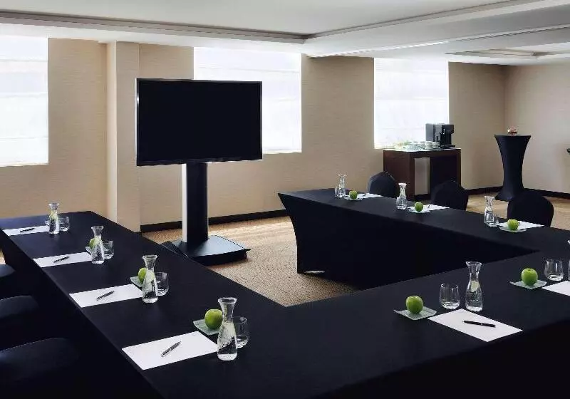 Fotos del hotel Mövenpick  Apartments Al Mamzar Dubai:  24