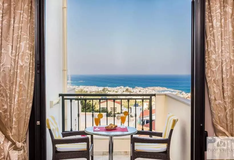 Fotos del hotel Pilot's Villas Luxury Suites:  11