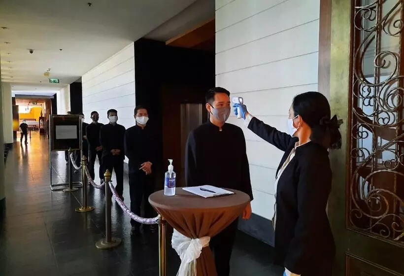 Fotos del hotel Tower Club At Lebua  Sha Extra Plus:  2