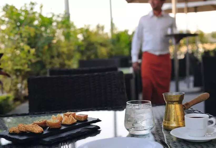 Fotos del hotel Mövenpick  Apartments Al Mamzar Dubai:  21