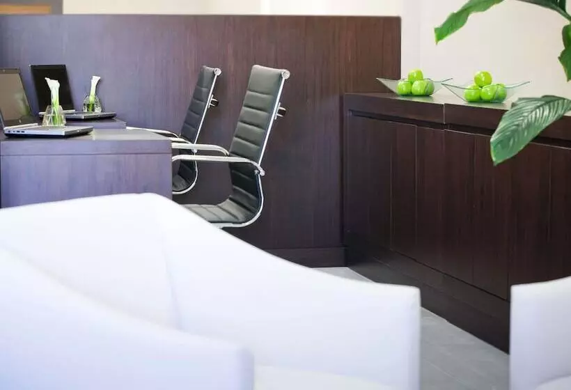 Fotos del hotel Mövenpick  Apartments Al Mamzar Dubai:  4