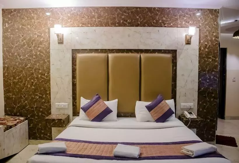 Fotos del hotel Airport City:  5