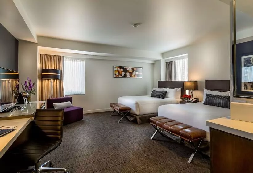 Godfrey Hotel Chicago