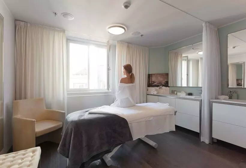 Fotos del hotel The Emblem:  15