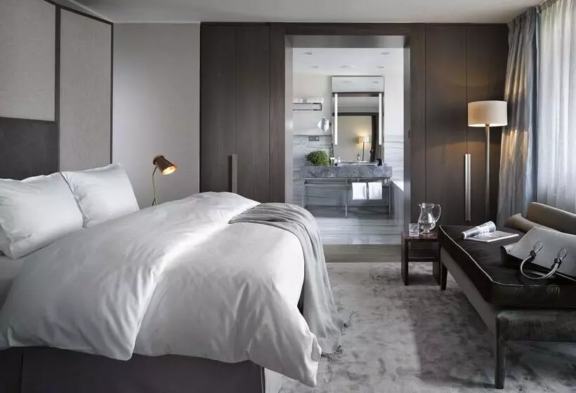 Fotos del hotel The Emblem:  19