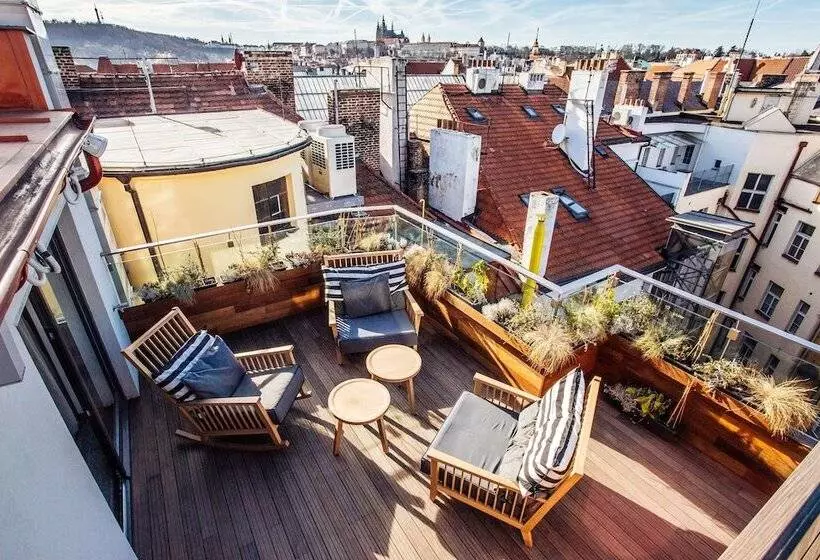 Fotos del hotel The Emblem:  6