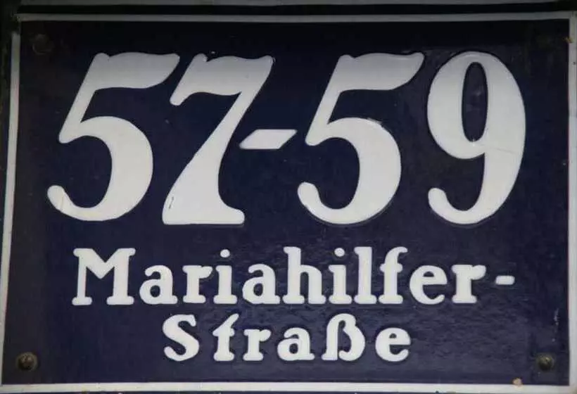 Fotos del hotel Corvinus:  7