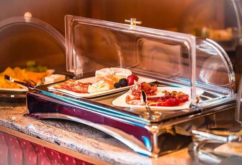 Fotos del hotel Corvinus:  20