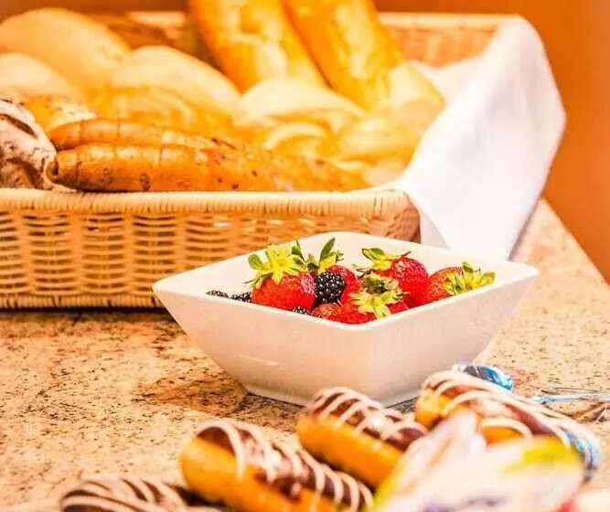 Fotos del hotel Corvinus:  17