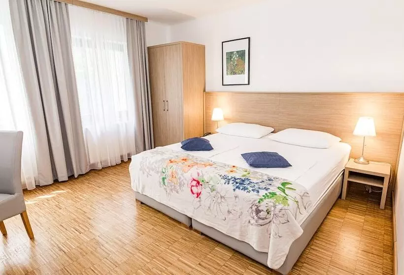 Fotos del hotel Korotan:  17