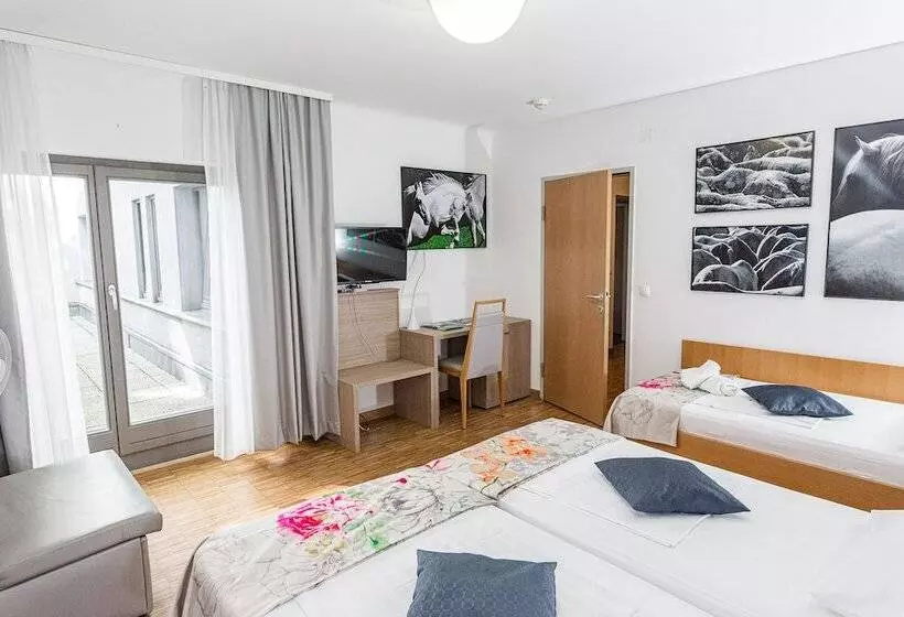 Fotos del hotel Korotan:  23