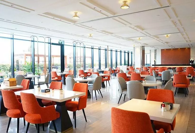 Fotos del hotel Hualuxe Shanghai Twelve At Hengshan, An Ihg:  11