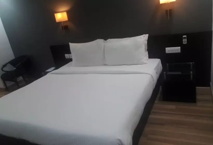 Fotos del hotel Esthell:  11