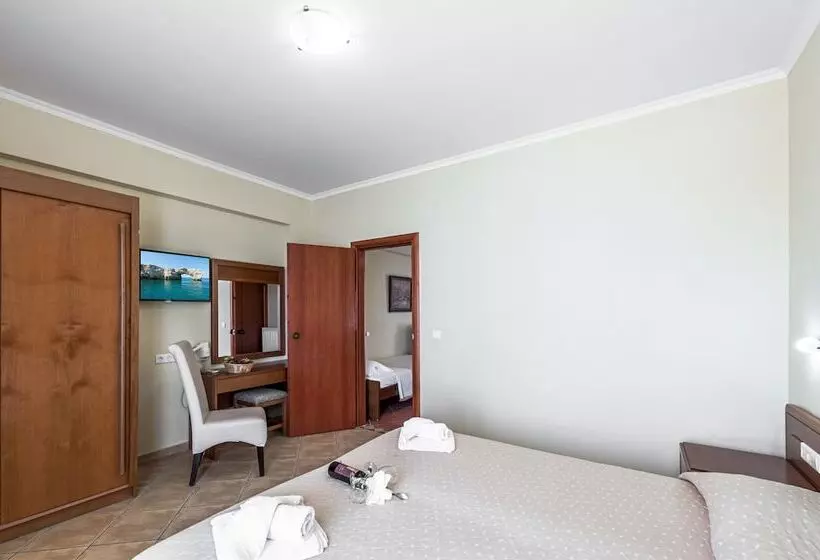 Fotos del hotel Krini Beach:  25