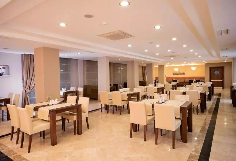 Fotos del hotel Mom:  6