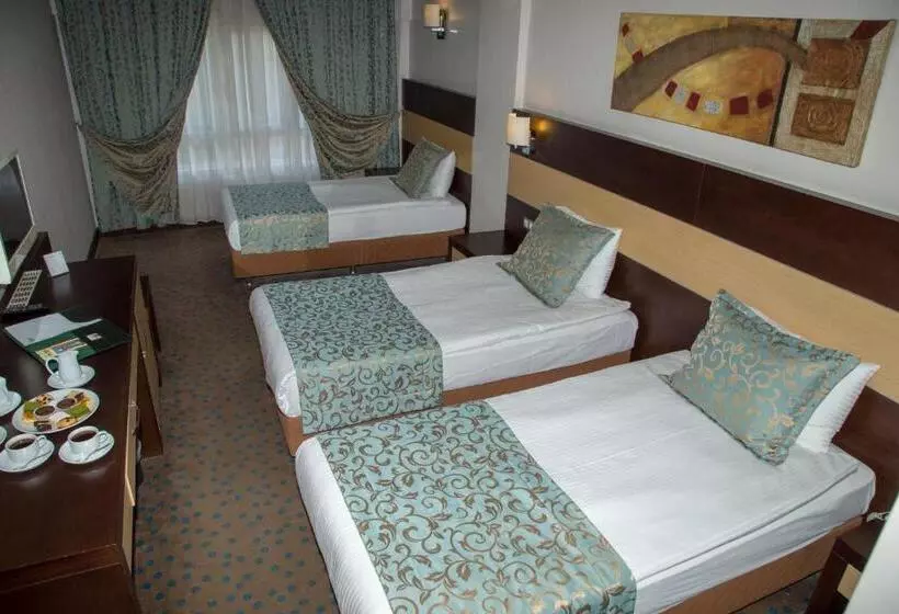 Fotos del hotel Mom:  23