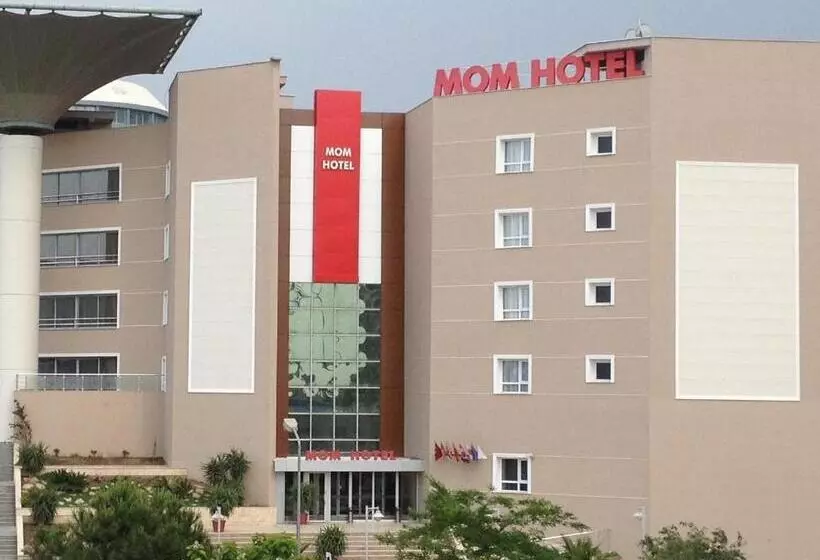 Fotos del hotel Mom:  25