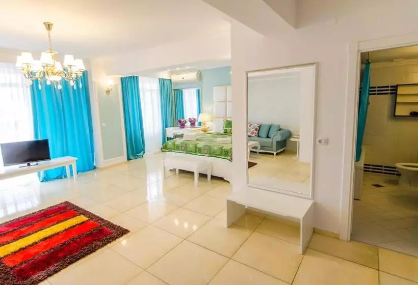 Fotos del hotel Phoenicia Holiday Resort:  25