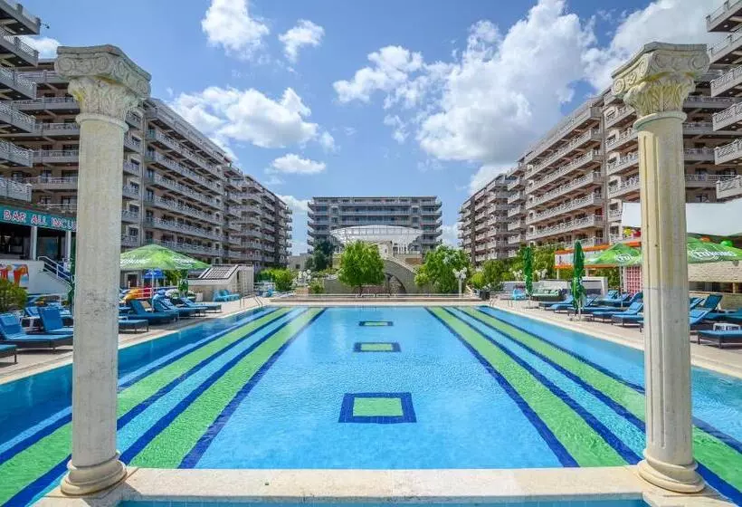 Fotos del hotel Phoenicia Holiday Resort:  2