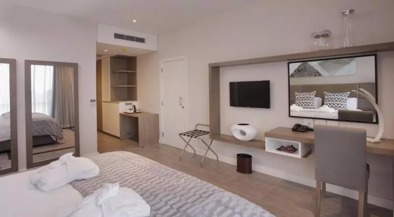 Fotos del hotel The Capital Empire:  19