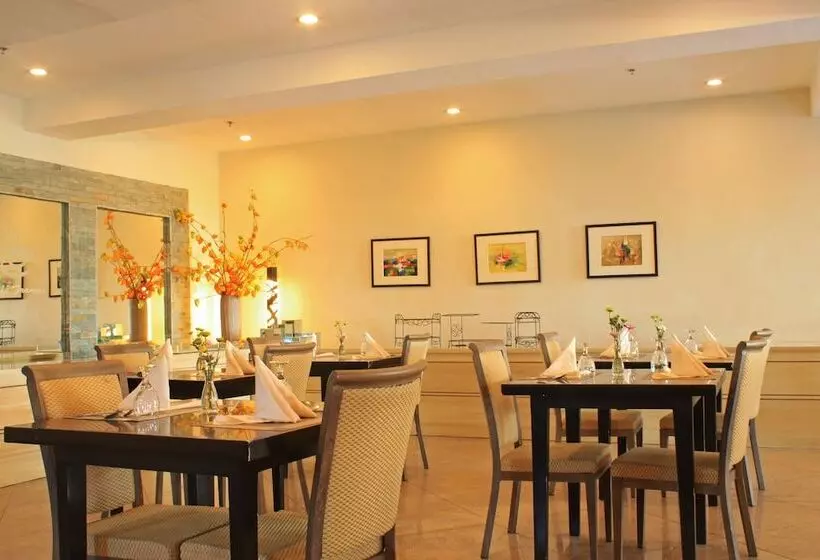 Fotos del hotel The Pinnacle  And Suites:  14