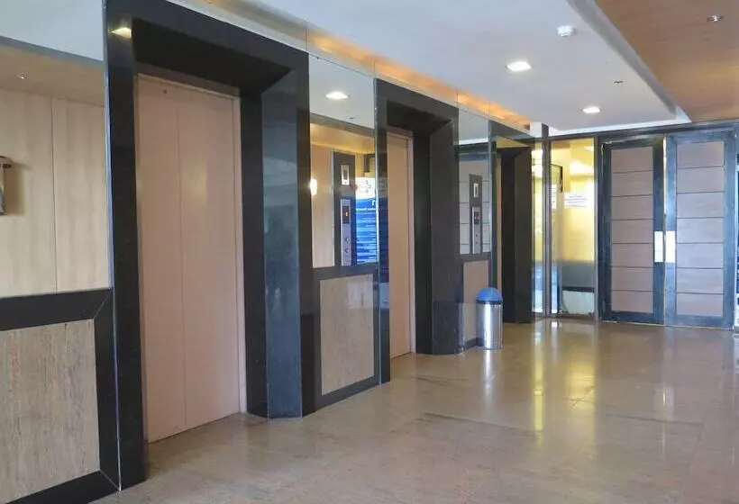 Fotos del hotel The Pinnacle  And Suites:  4