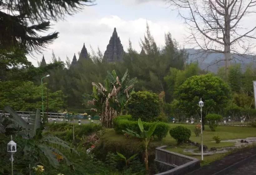 Fotos del hotel Poeri Devata:  6