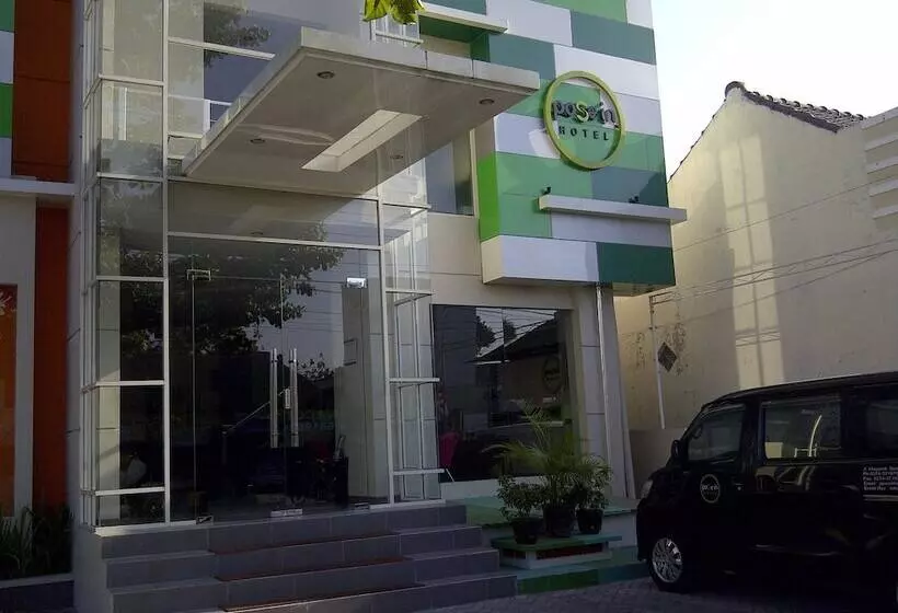 Pose In Hotel Yogyakarta