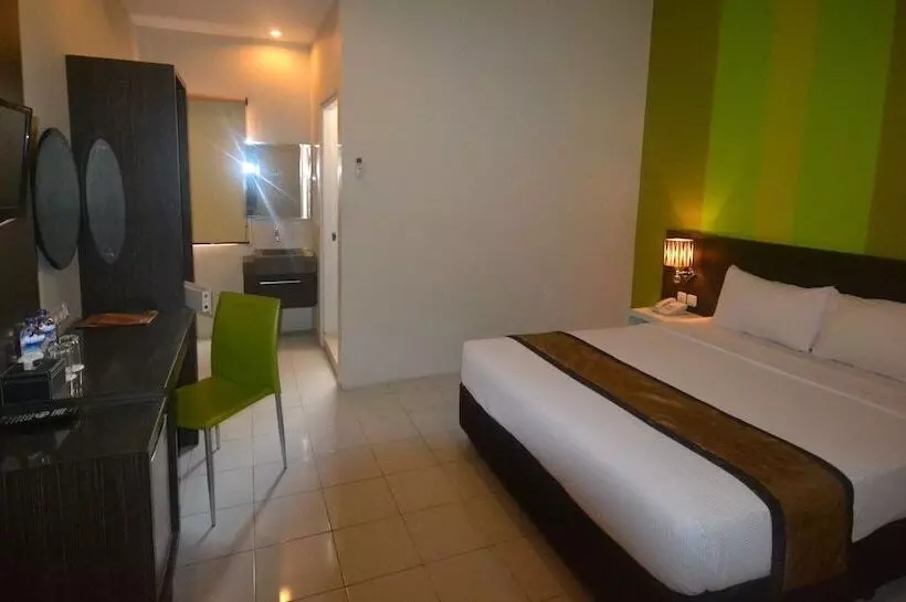 Fotos del hotel Pose In Hotel Yogyakarta:  12