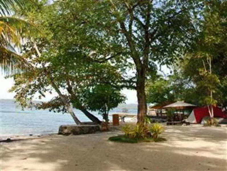 Fotos del hotel Tiki Beach Resort:  8