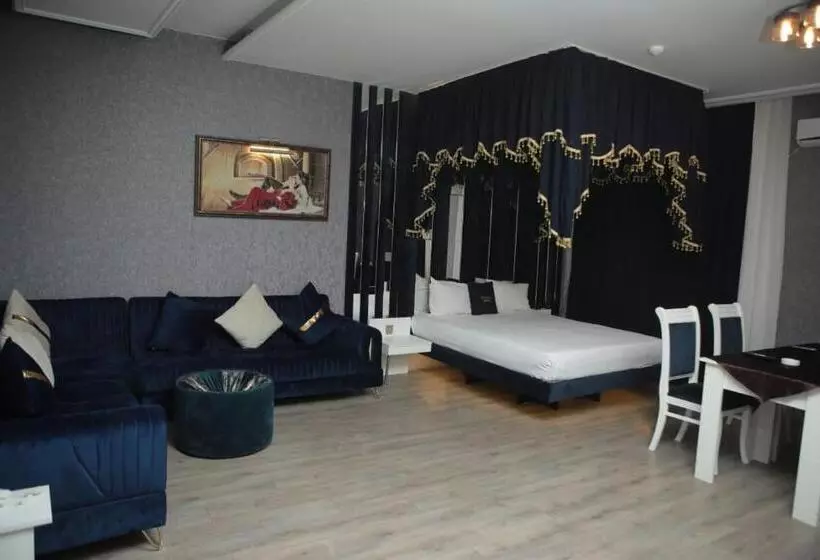 Fotos del hotel Titanik:  9