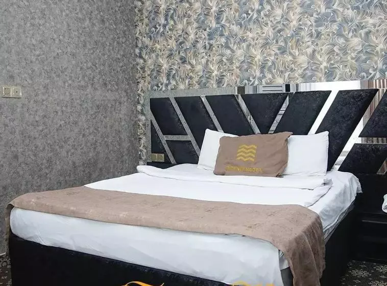 Fotos del hotel Titanik:  14