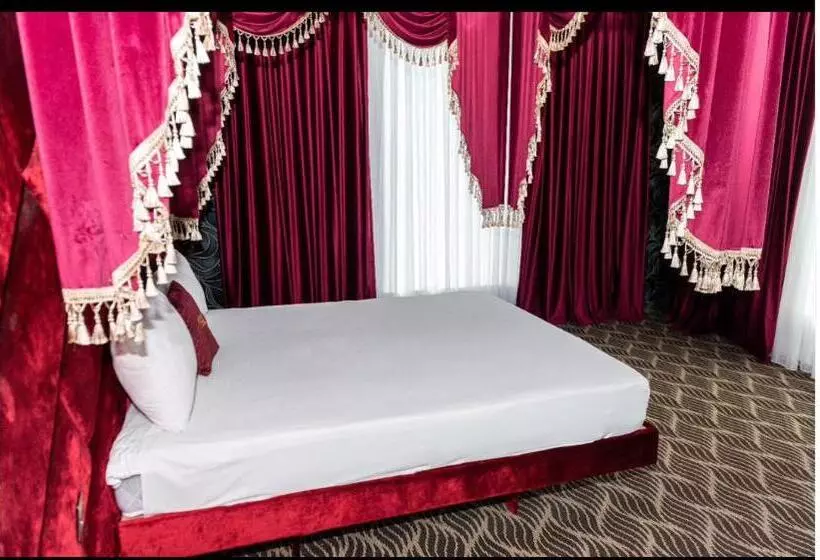 Fotos del hotel Titanik:  18